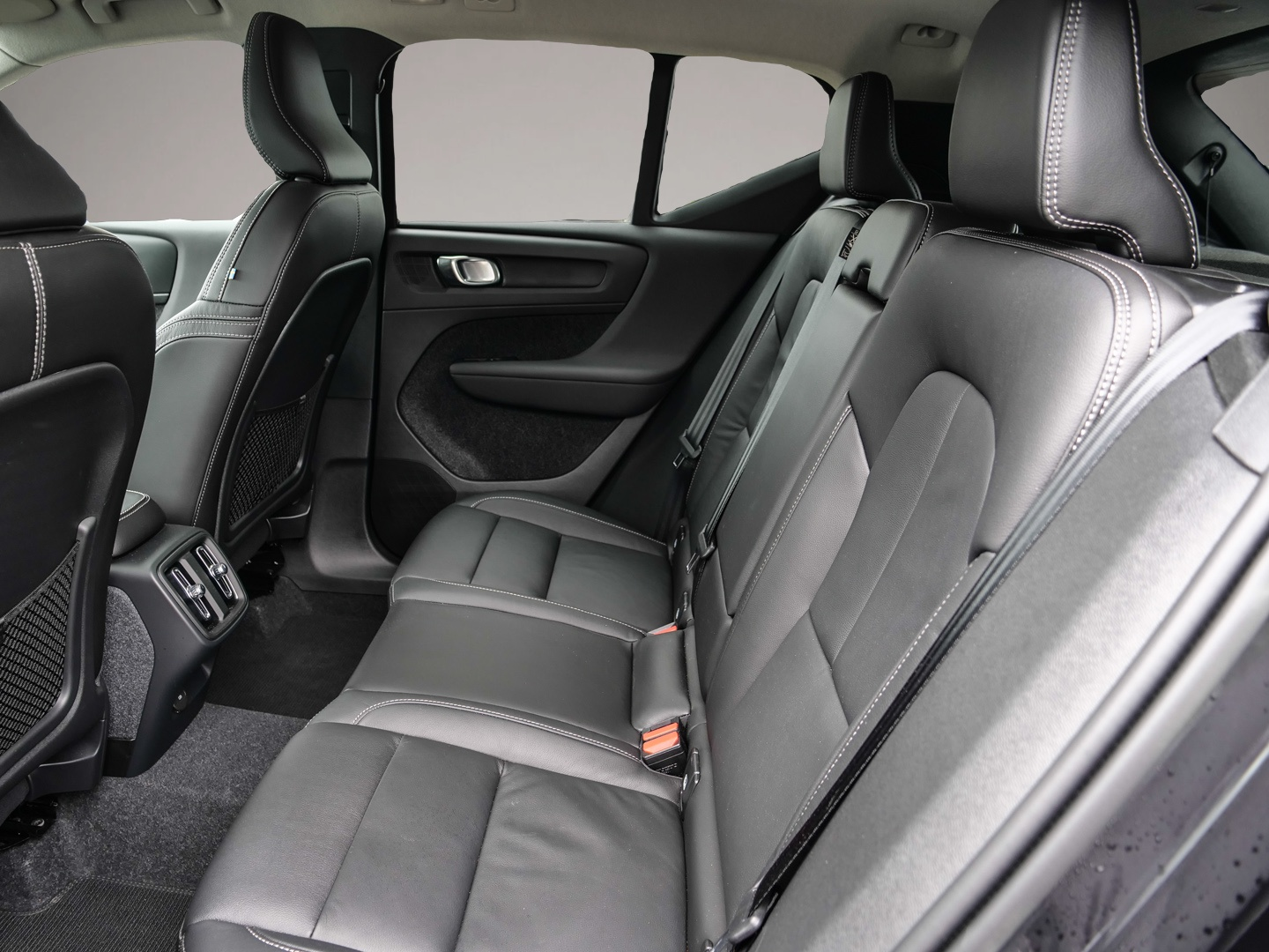 Volvo XC40 (06/2023, Benzin)