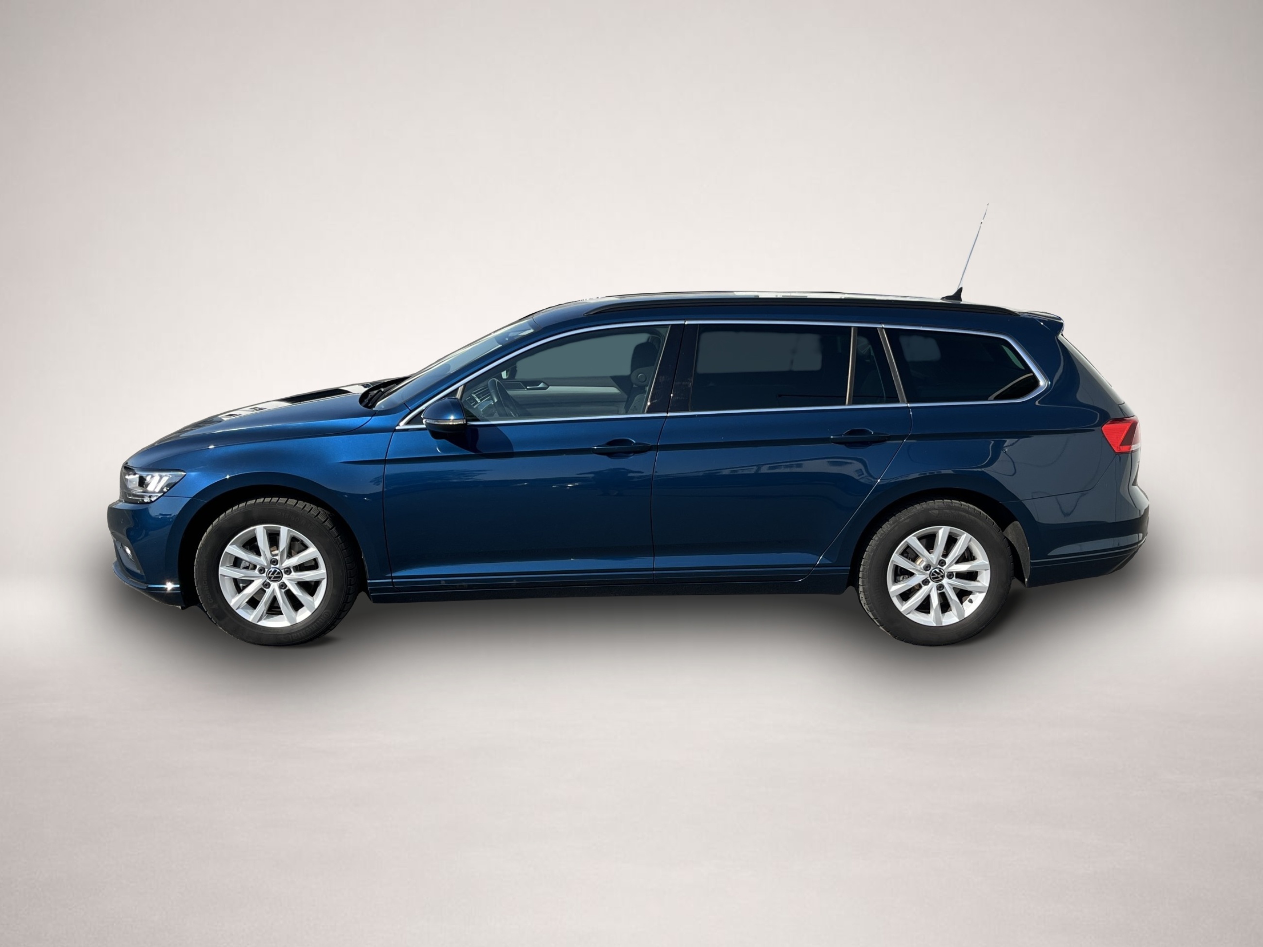 Volkswagen Passat Variant (06/2022, Benzin)