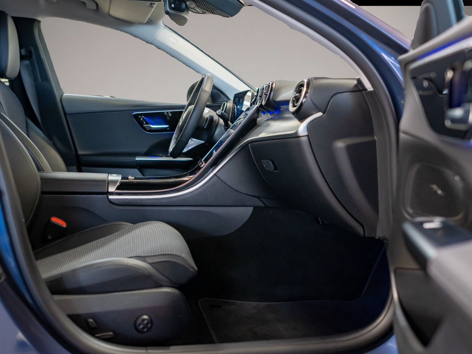 Mercedes-Benz C 220 (02/2025, Diesel)