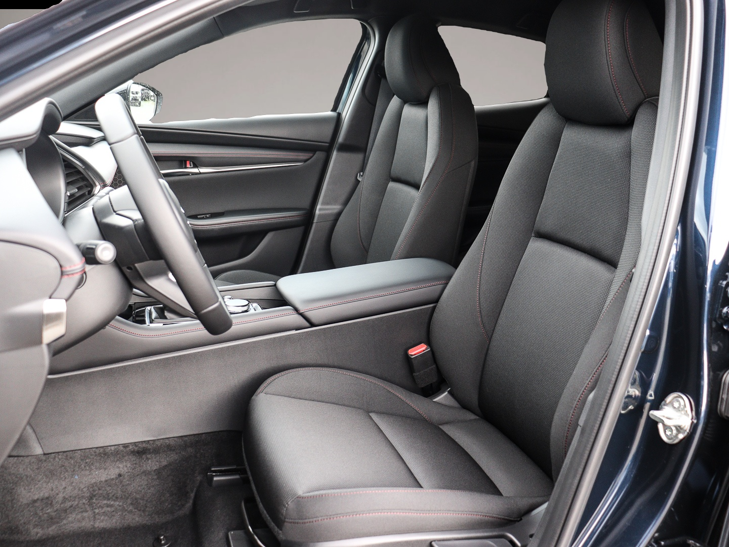 Mazda 3, image 6 of 6