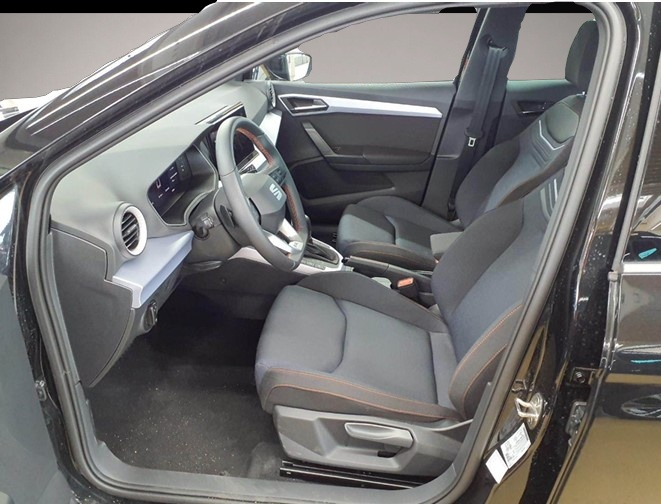Seat Arona (08/2025, Benzin)