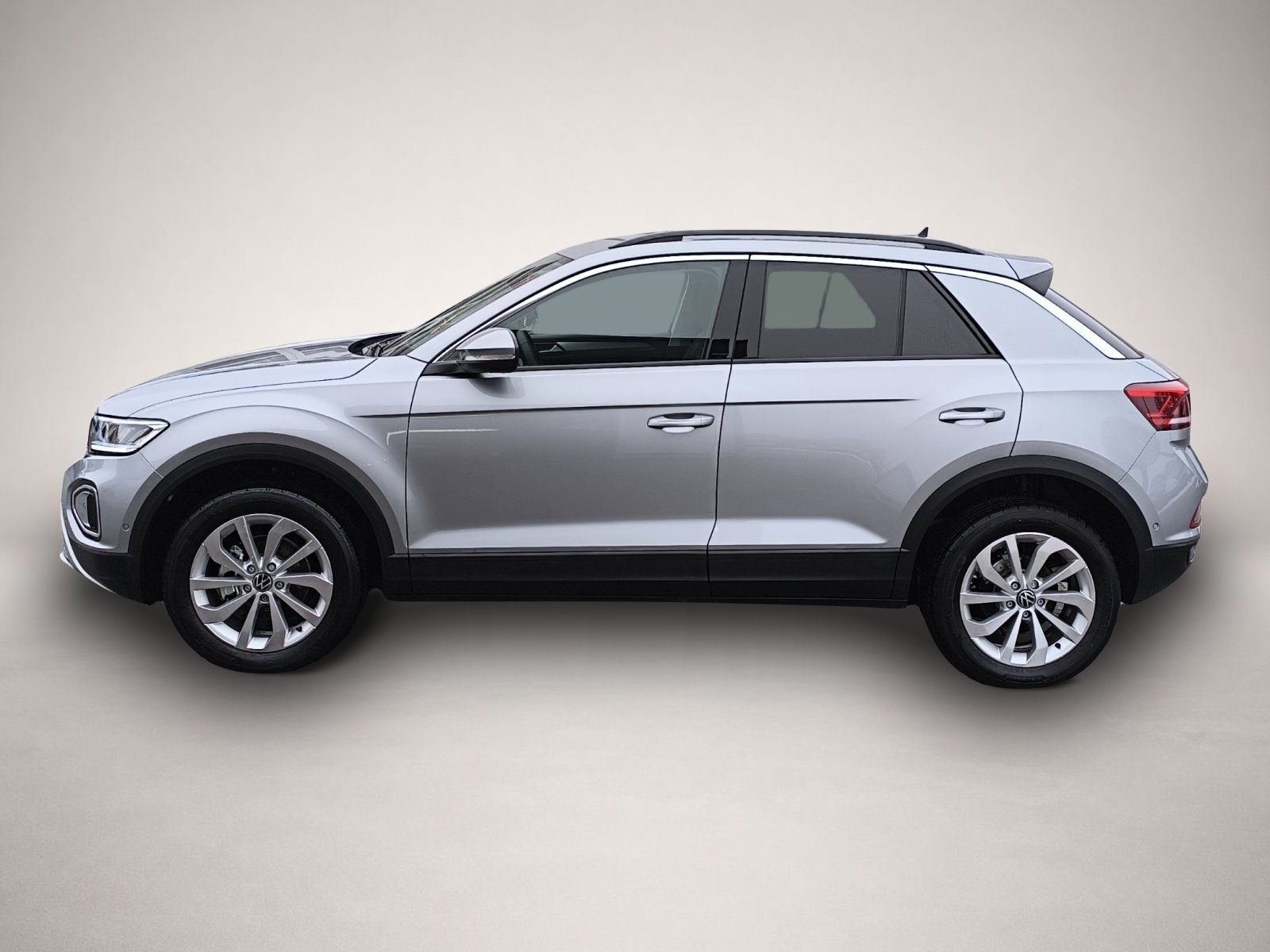 Volkswagen T-Roc (06/2026, Benzin)