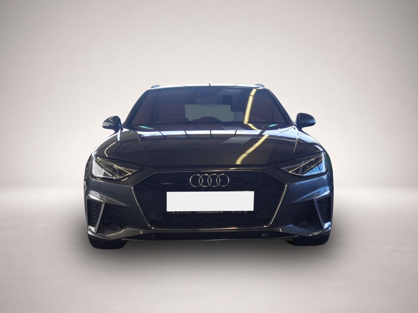 Audi A4 (04/2024, Benzin)