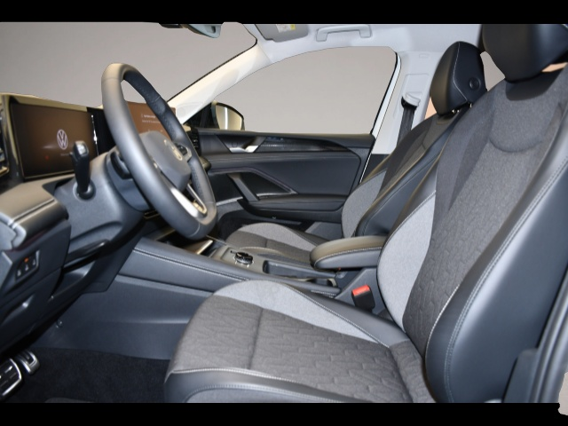 Volkswagen Tiguan (08/2025, Benzin)
