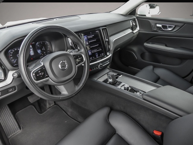 Volvo V60 Cross Country (05/2022, Diesel)