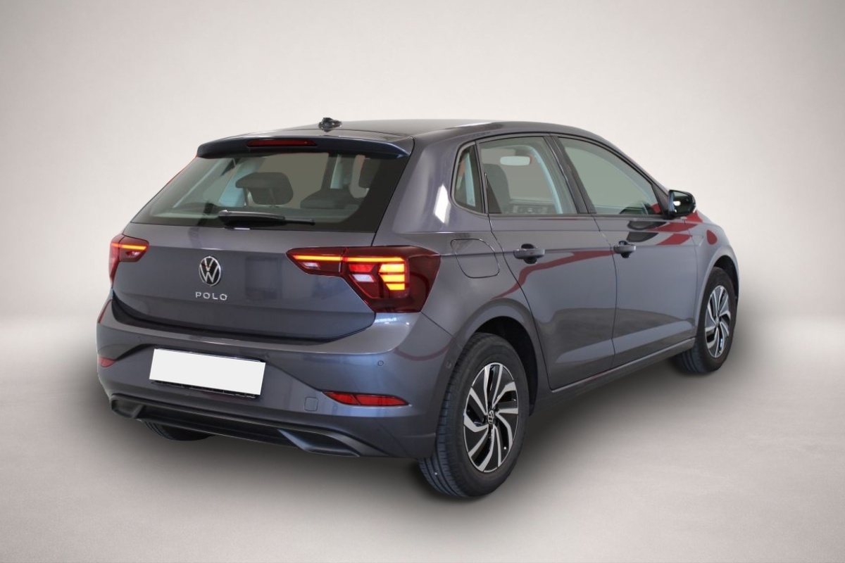 Volkswagen Polo (10/2023, Benzin)