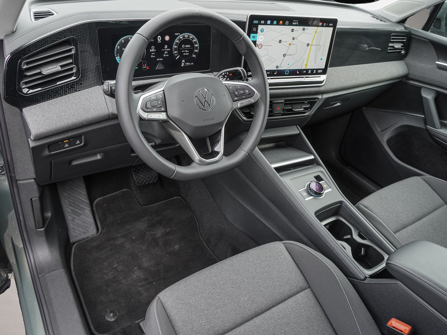 Volkswagen Tiguan (09/2025, Benzin)