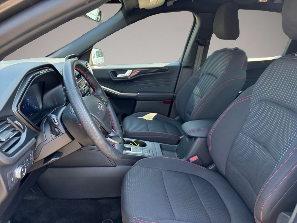 Ford Kuga (11/2022, )