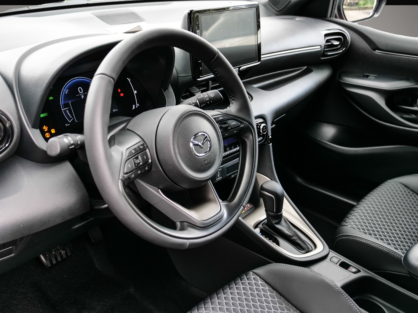 Mazda 2 Hybrid, image 3 of 6