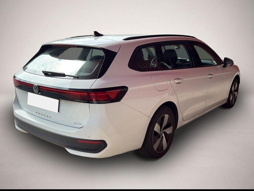 Volkswagen Passat Variant (06/2025, Benzin)