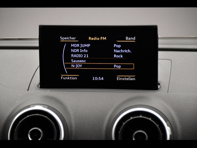 Audi A3 (03/2016, )