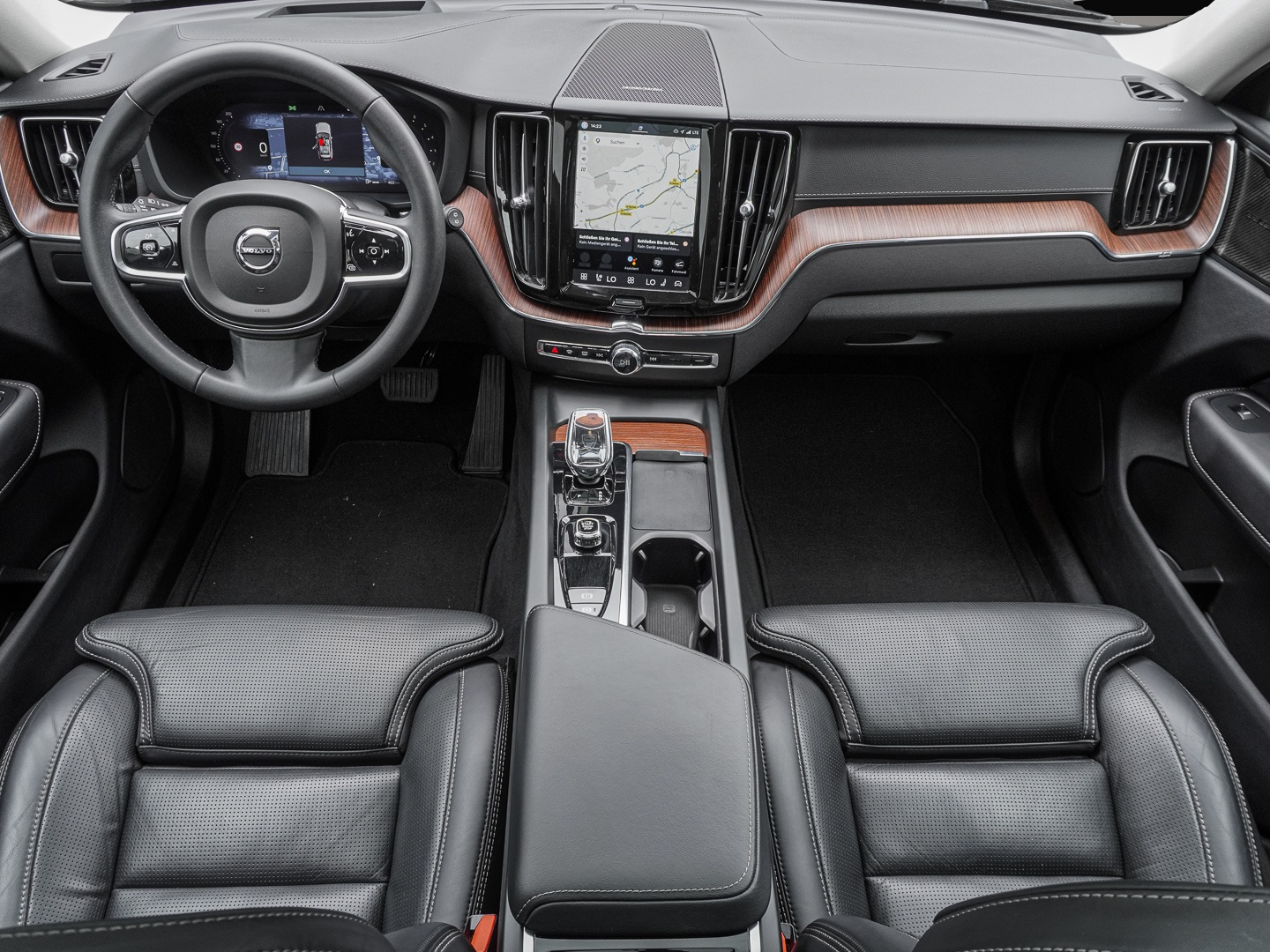 Volvo XC60 (06/2023, Diesel)
