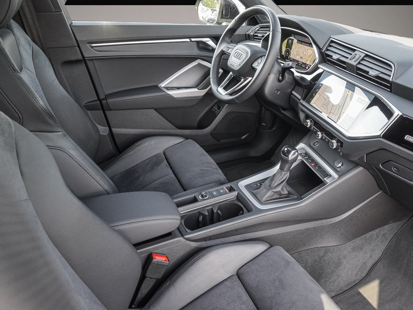 Audi Q3 (05/2023, )
