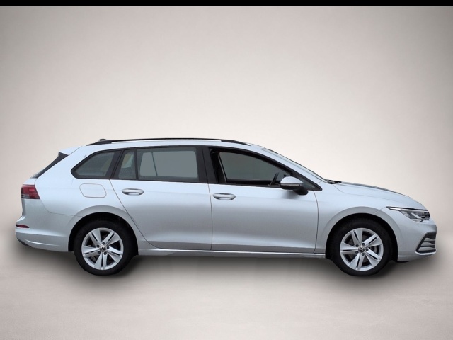 Volkswagen Golf (09/2023, Benzin)