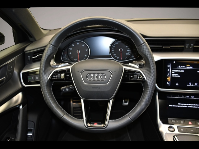 Audi A6 (03/2023, Benzin)