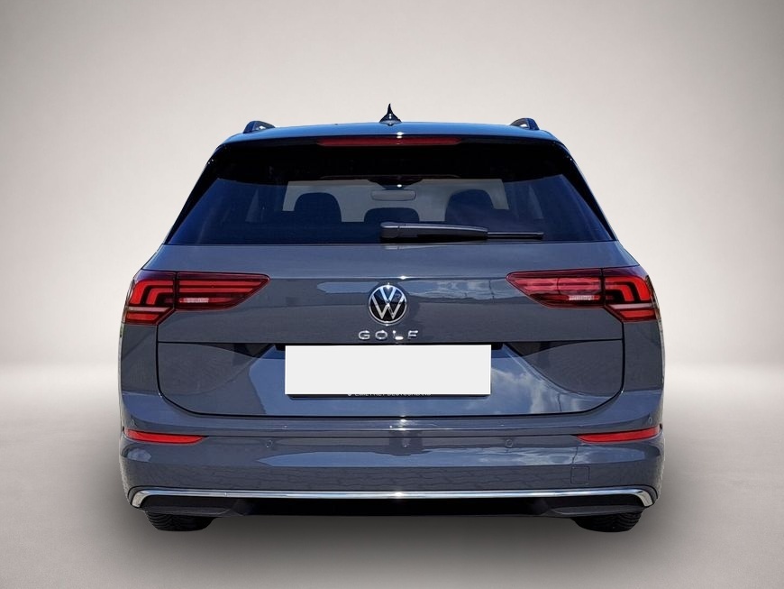 Volkswagen Golf (10/2024, Benzin)
