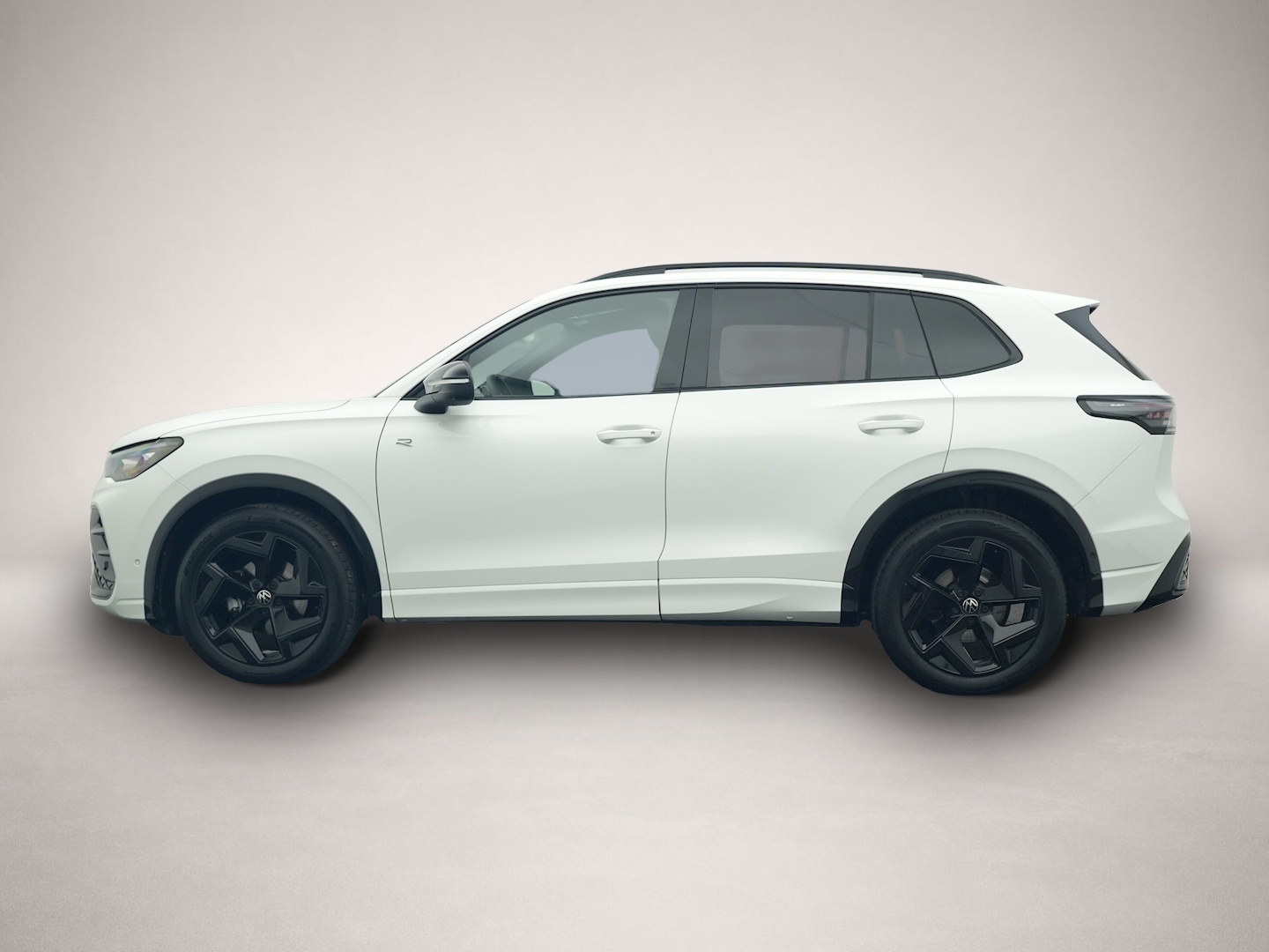 Volkswagen Tiguan (10/2025, Benzin)