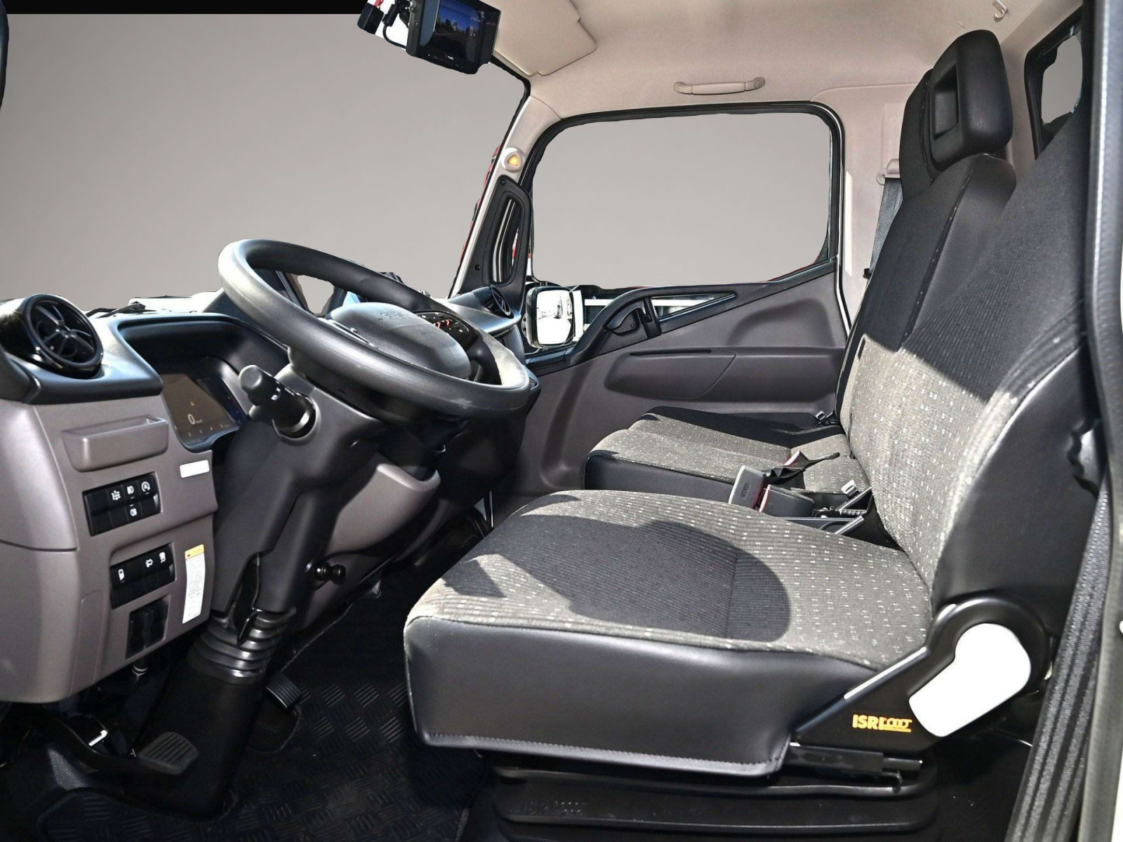 Mitsubishi Other (04/2026, Diesel)