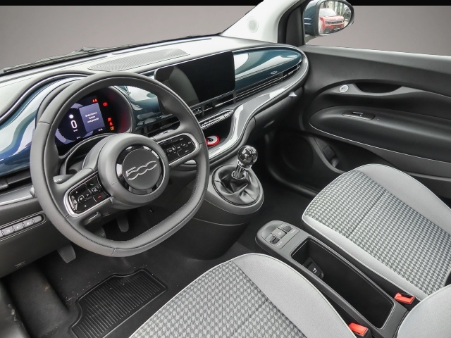 Fiat 500 (04/2026, Benzin)
