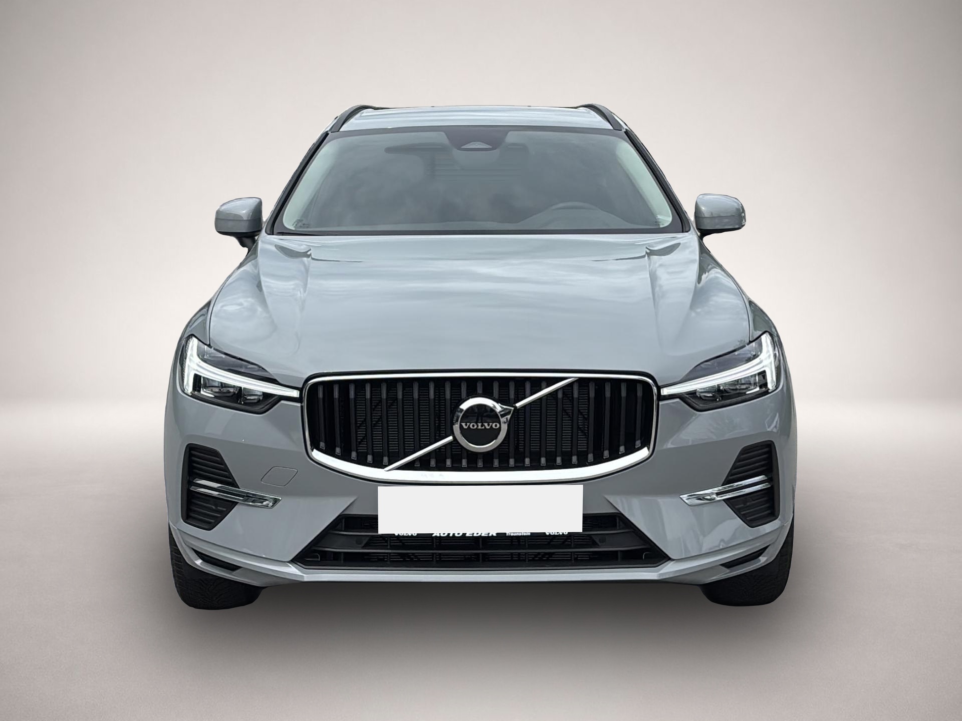 Volvo XC60 (06/2025, Benzin)