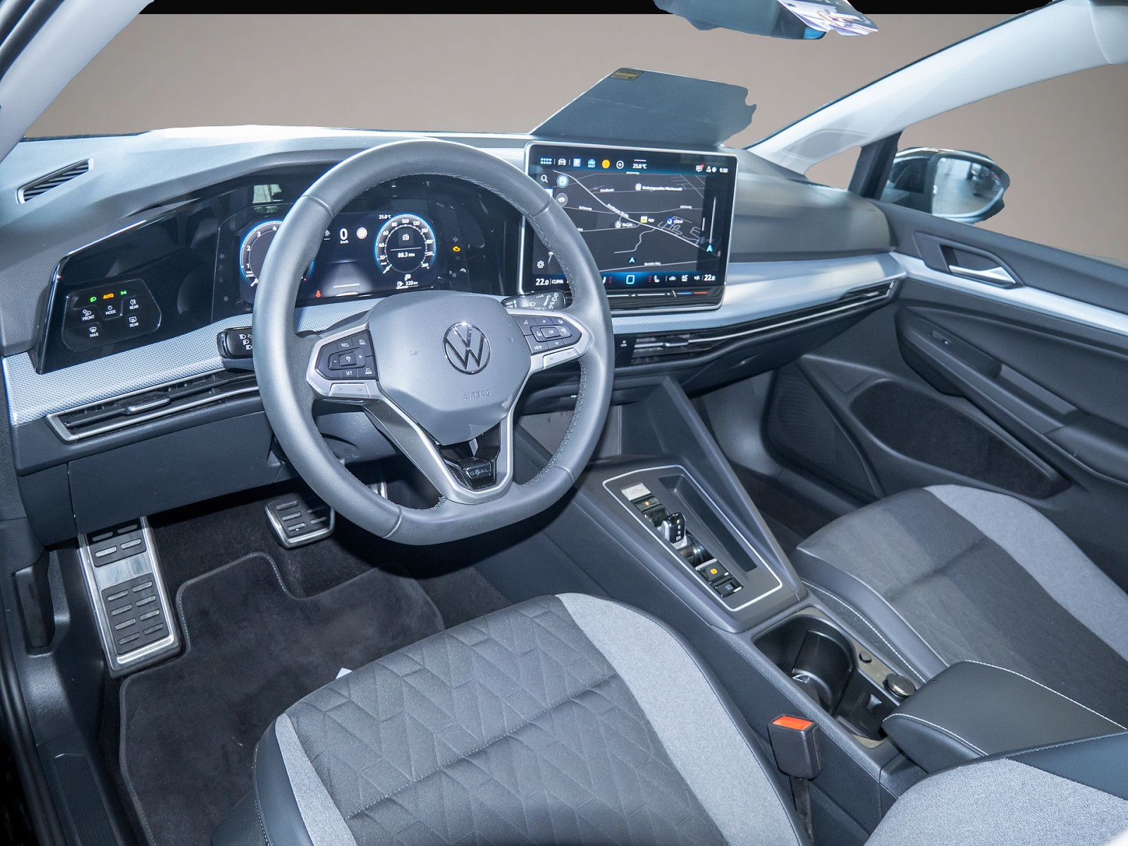 Volkswagen Golf (06/2025, Benzin)