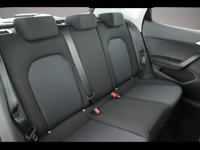 Seat Arona (09/2024, Benzin)