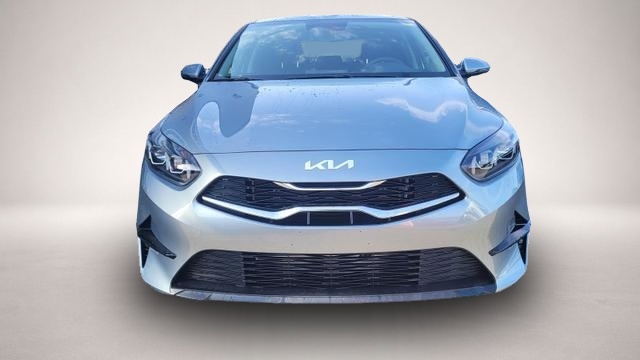 KIA cee'd / Ceed (02/2026, Benzin)