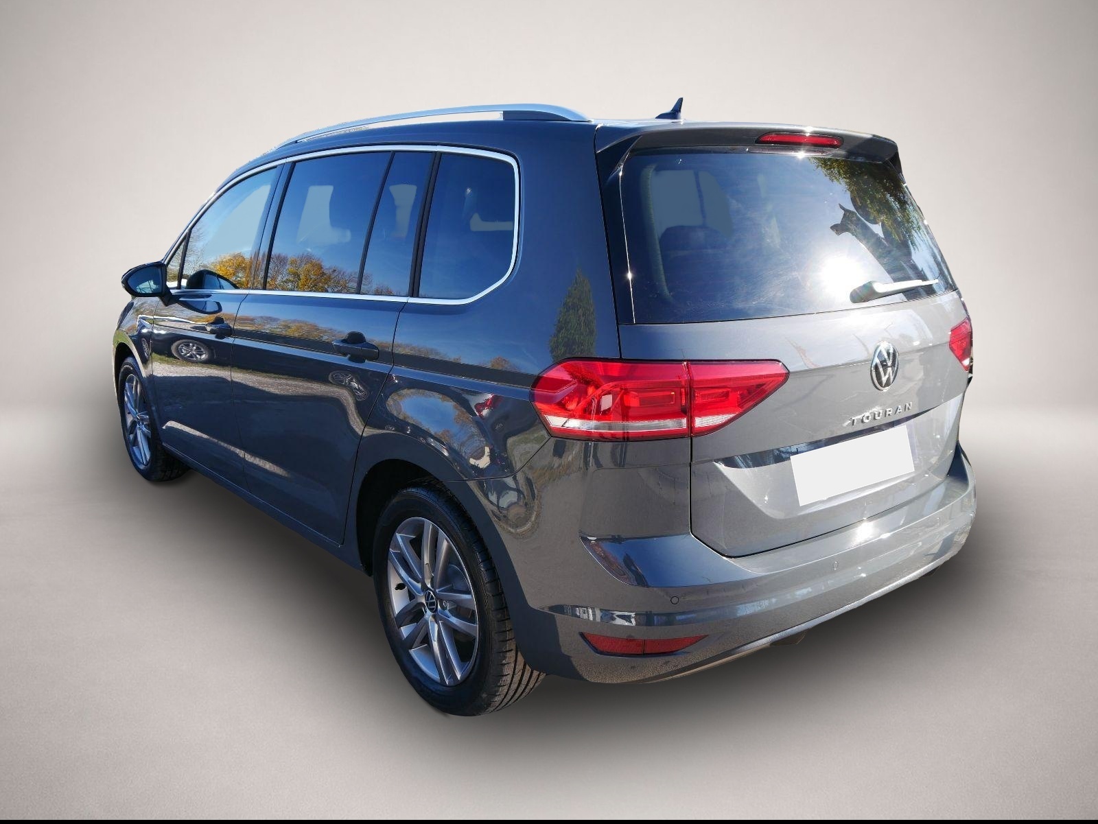 Volkswagen Touran (06/2026, Benzin)