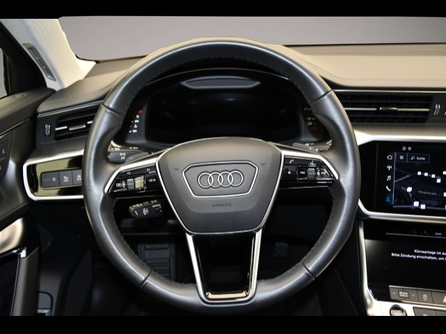 Audi A6 (03/2023, Benzin)