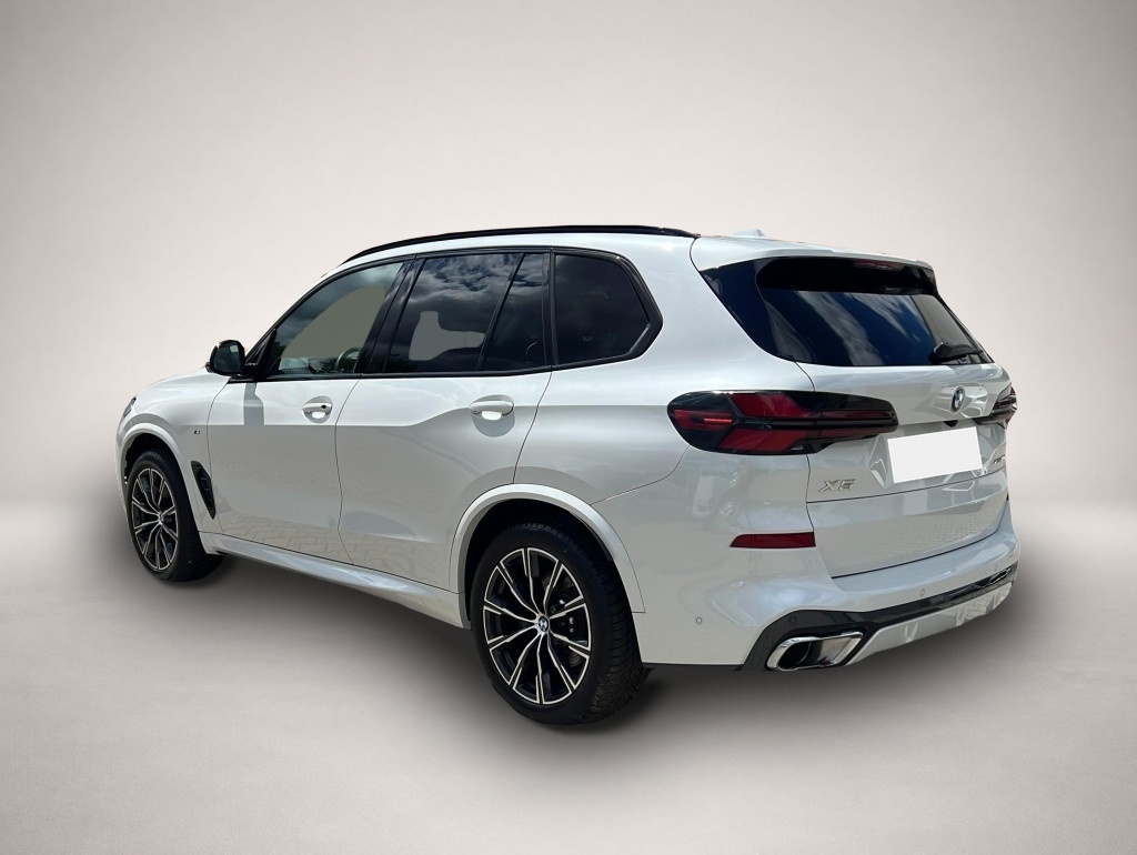 BMW X5 (08/2024, Diesel)