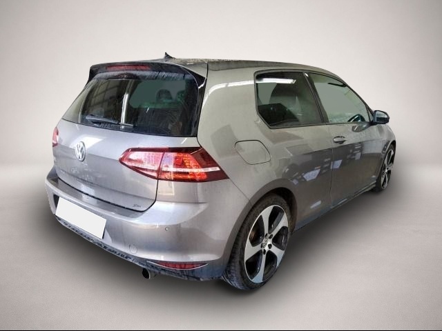 Volkswagen Golf (03/2016, Benzin)
