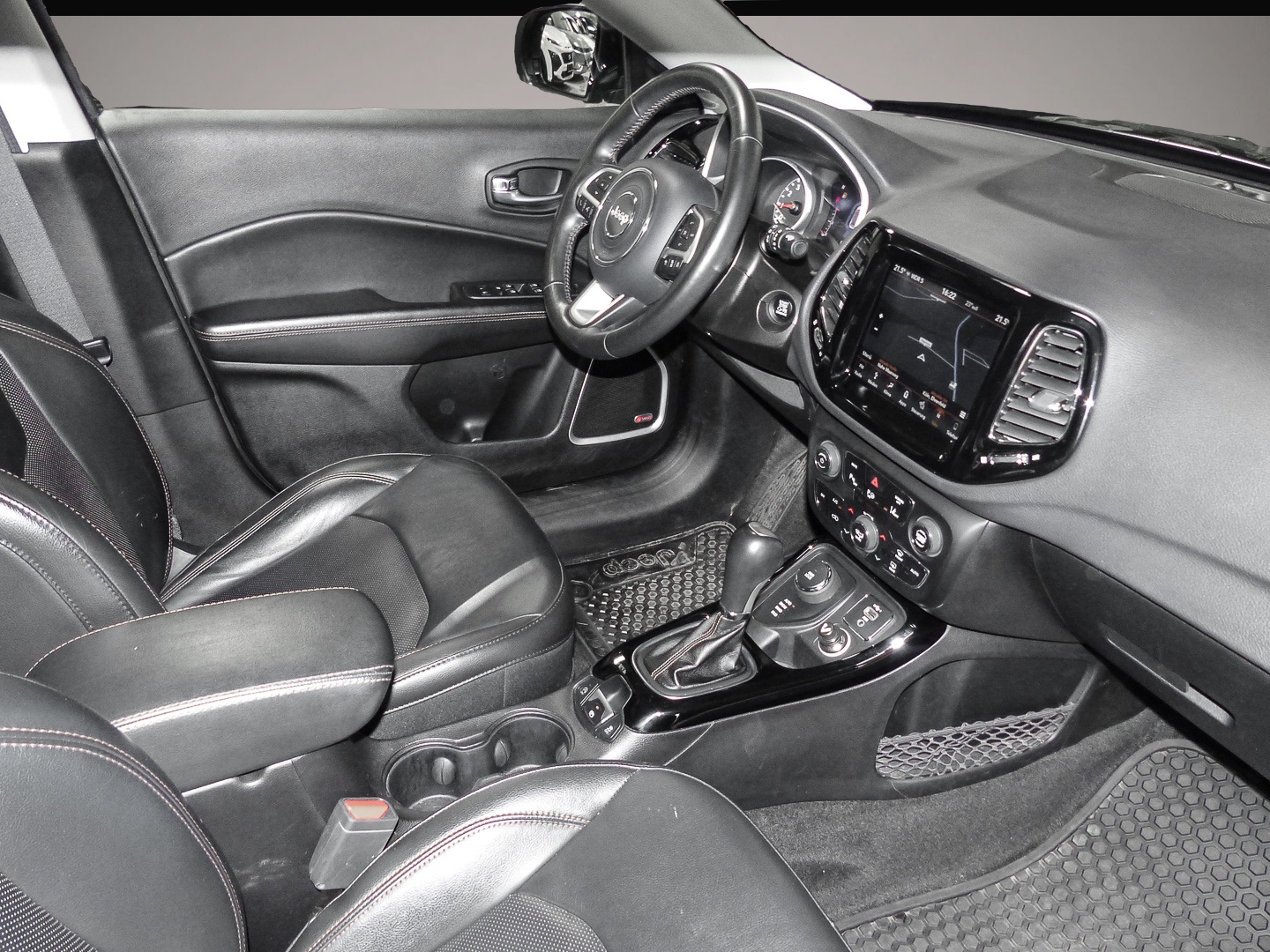 Jeep Compass (05/2019, Benzin)