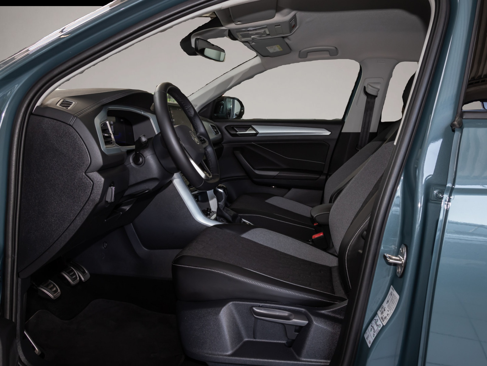 Volkswagen T-Roc (09/2025, Benzin)