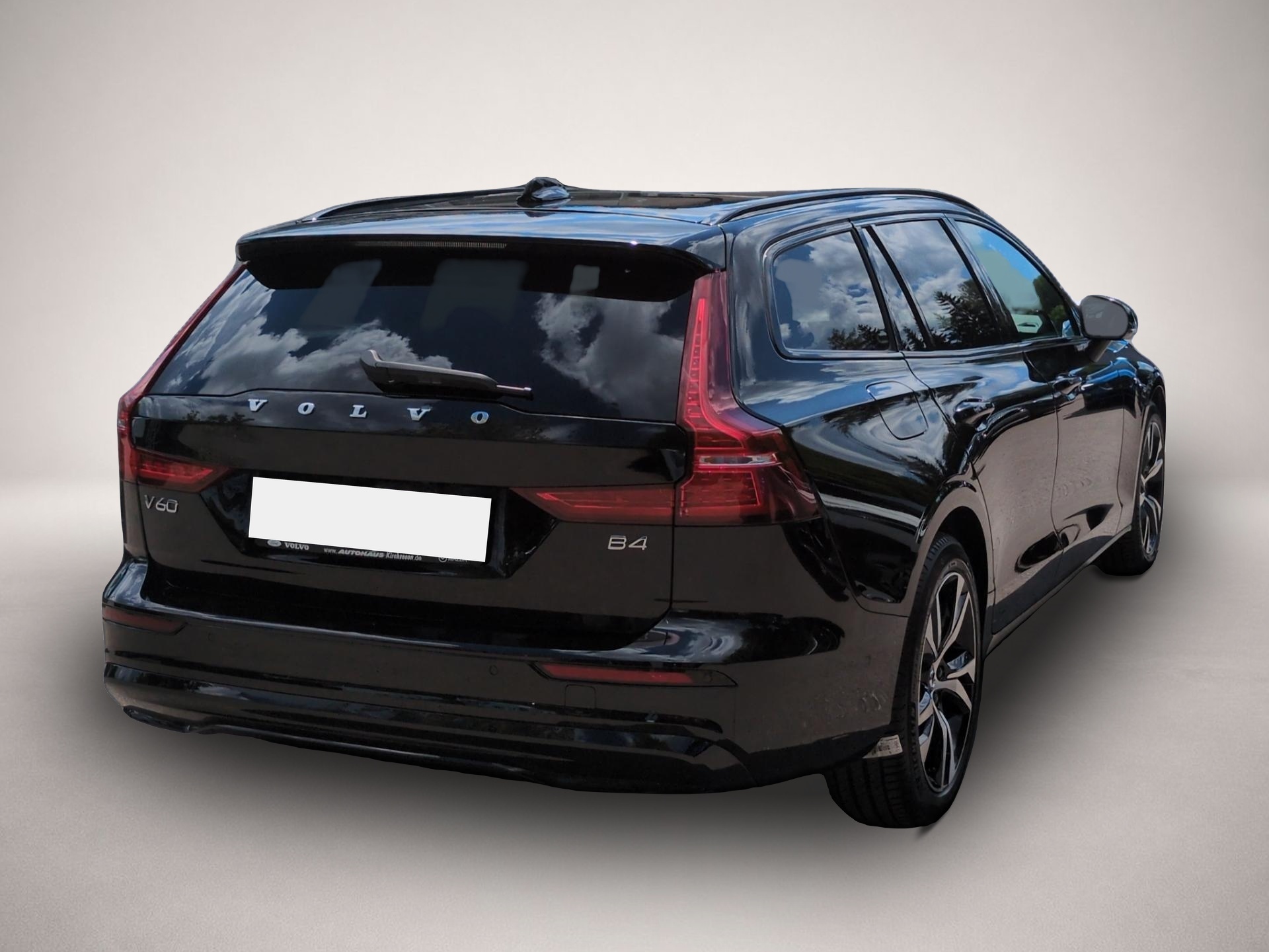 Volvo V60 (09/2025, Benzin)