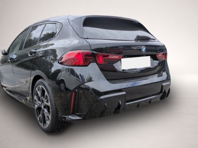 BMW 120 (08/2025, Benzin)