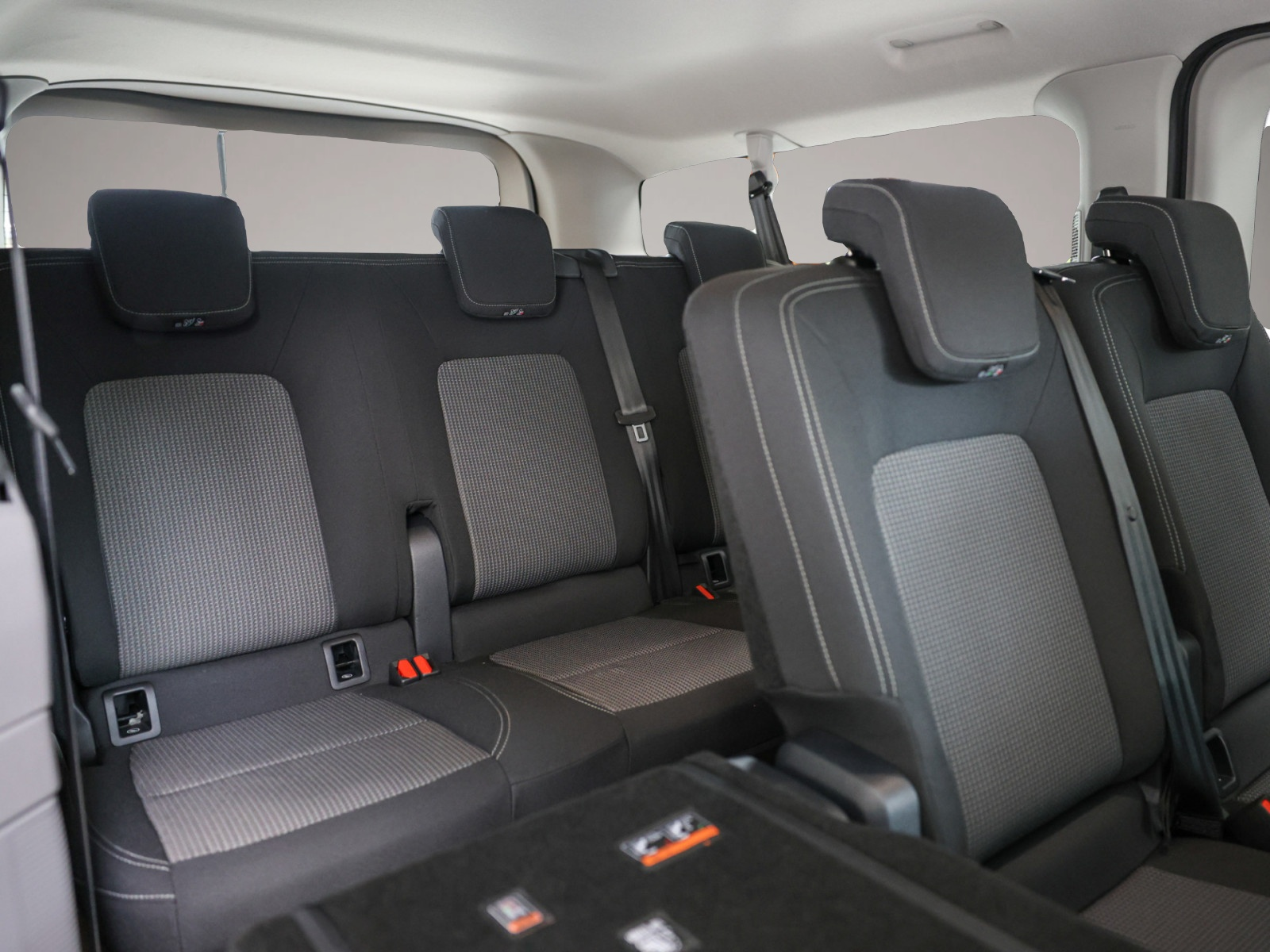 Volkswagen T5 Transporter (06/2025, Diesel)