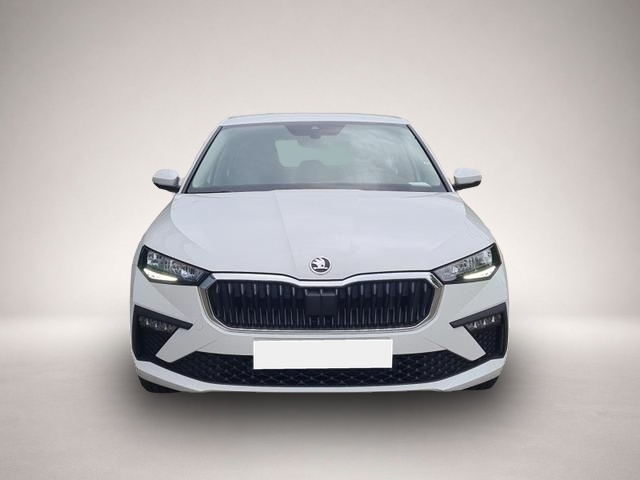 Skoda Scala (, Benzin)