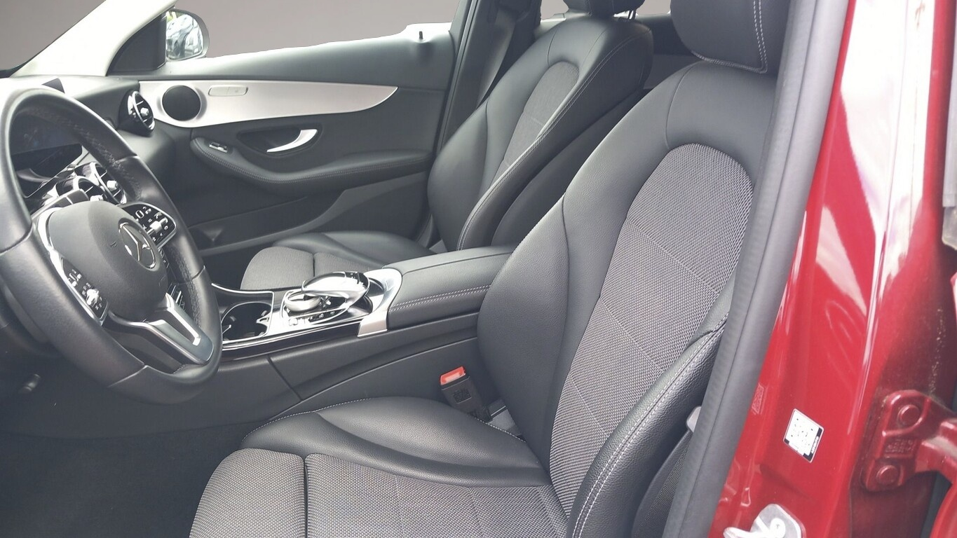 Mercedes-Benz C 300 (10/2020, )