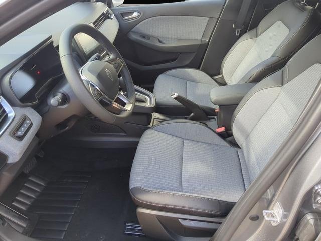 Renault Clio (11/2025, Benzin)