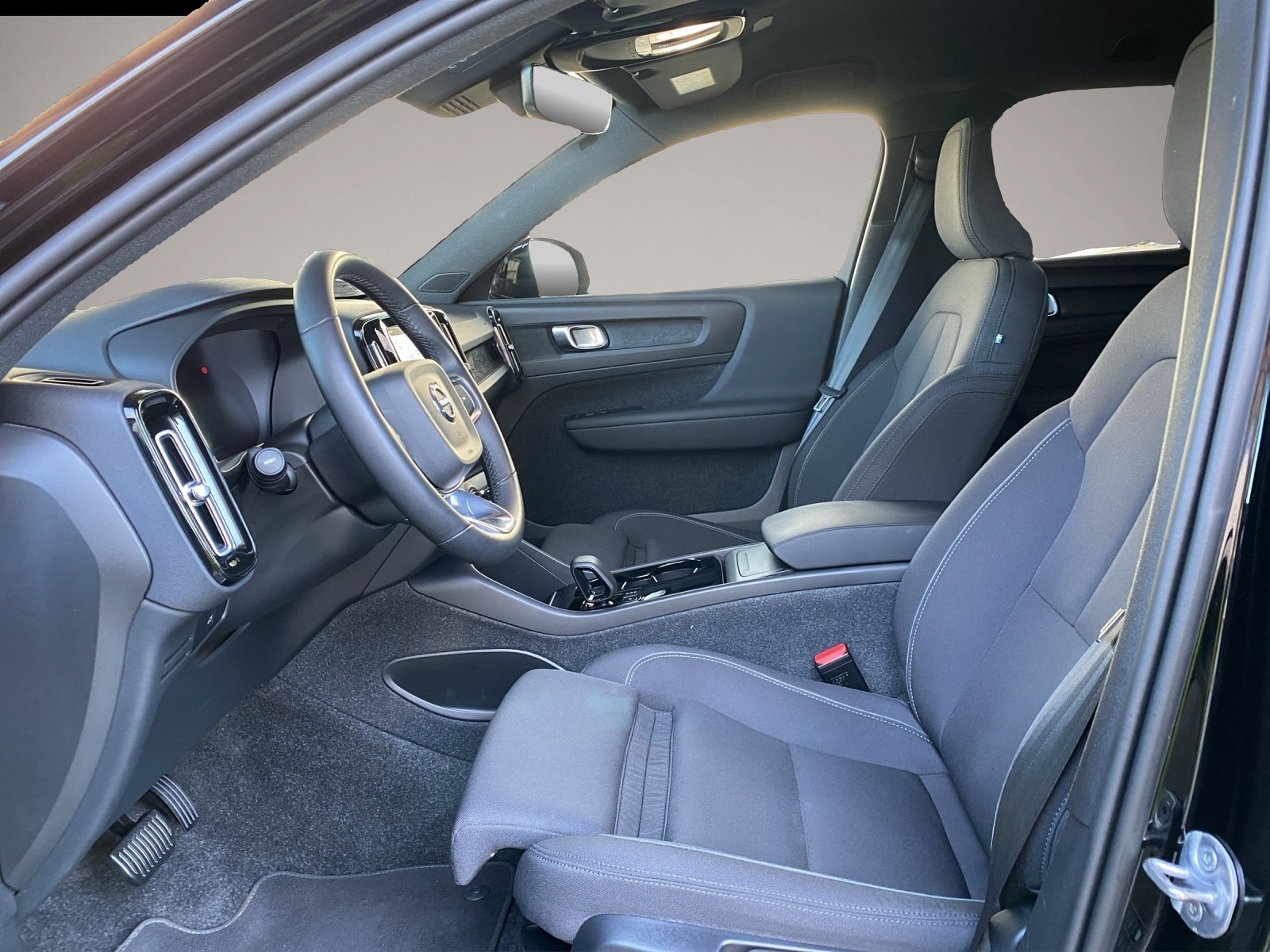 Volvo XC40 (07/2023, ELECTRIC)