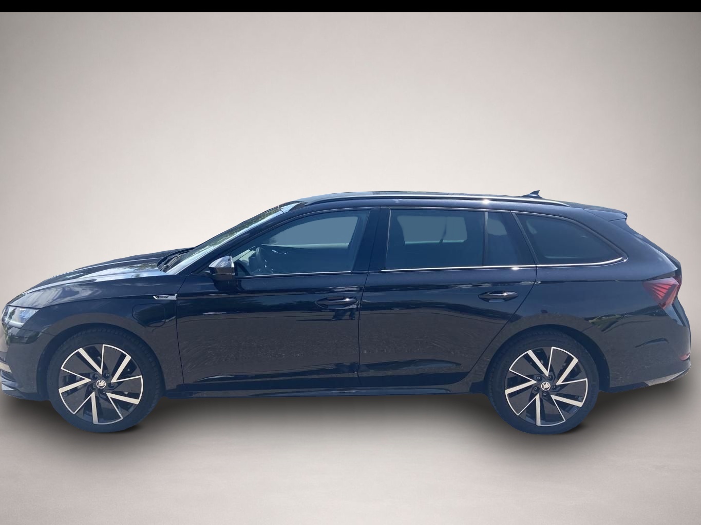 Skoda Octavia (04/2023, )