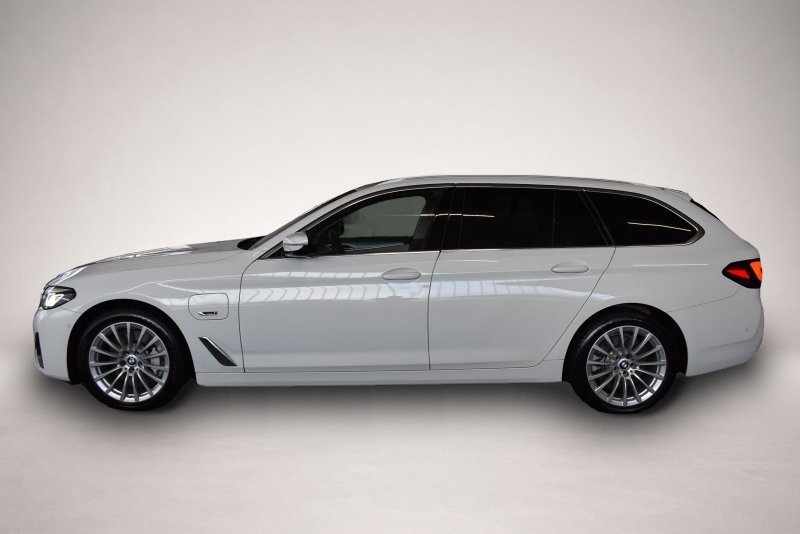 BMW 530 (11/2023, Hybrid (Benzin/Elektro))
