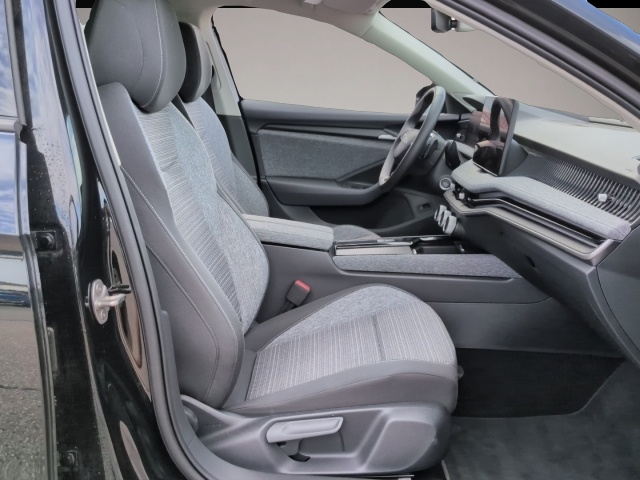 Skoda Superb (12/2025, Benzin)