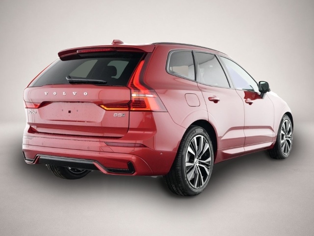 Volvo XC60 (05/2025, Benzin)
