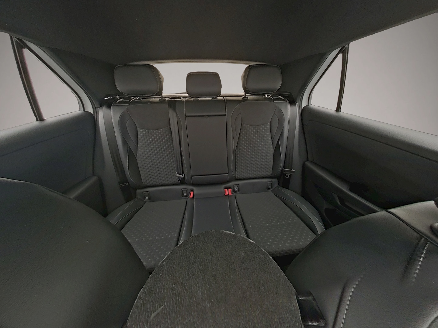 Volkswagen T-Roc (12/2025, Benzin)