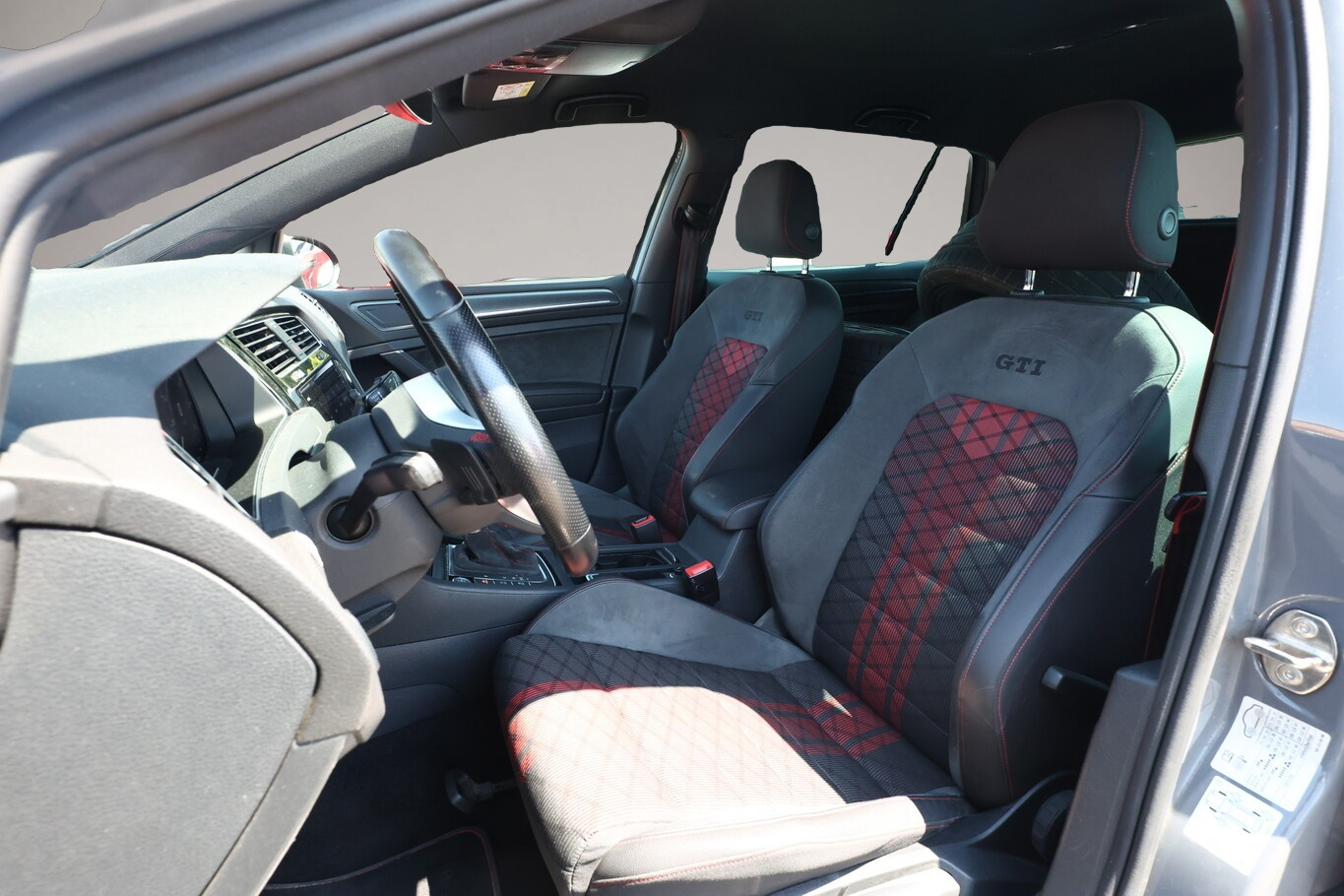 Volkswagen Golf (10/2019, Benzin)