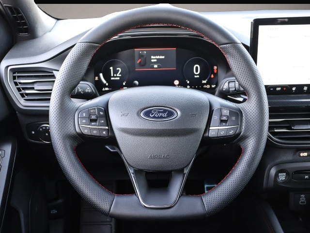 Ford Focus (05/2026, Benzin)