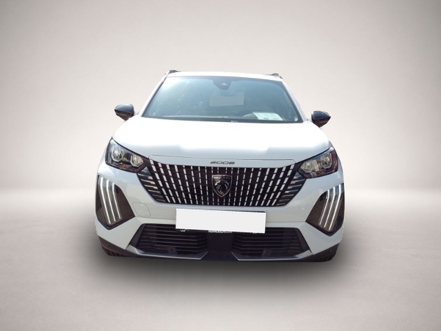 Peugeot 2008 (03/2024, Benzin)