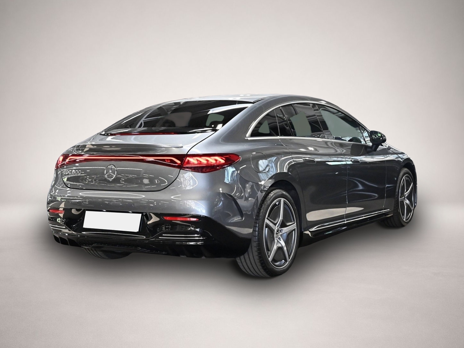 Mercedes-Benz EQE (08/2025, ELECTRIC)