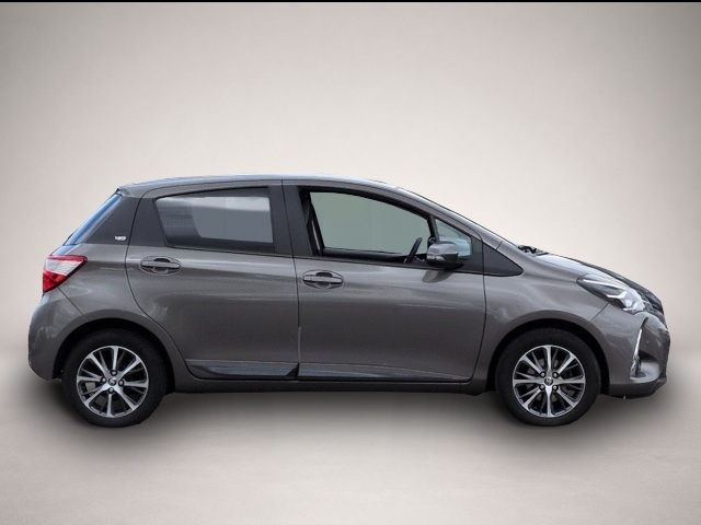 Toyota Yaris (07/2020, Benzin)